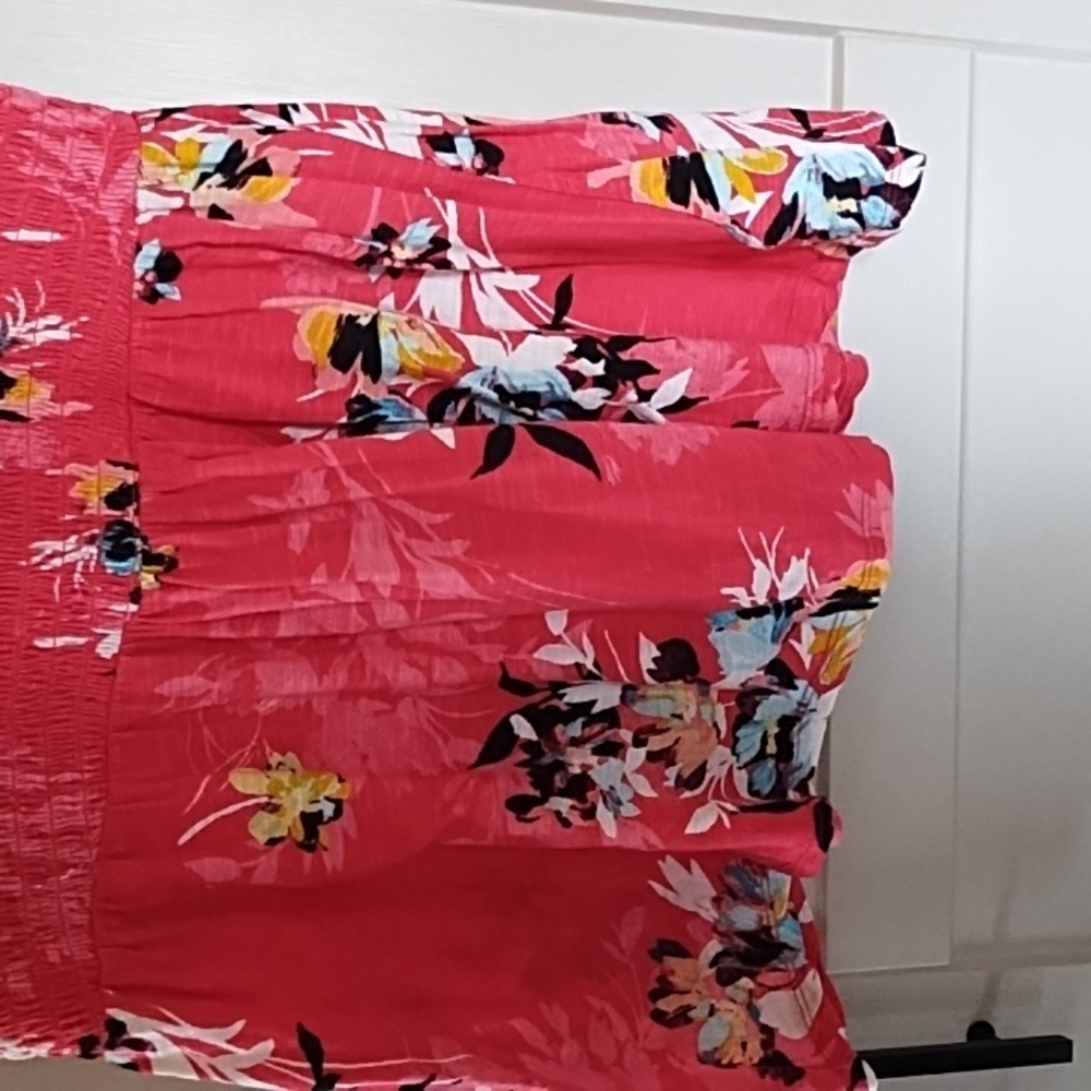 Torrid Vibrant Coral Floral Short Sleeve Top - Picture 5 of 5